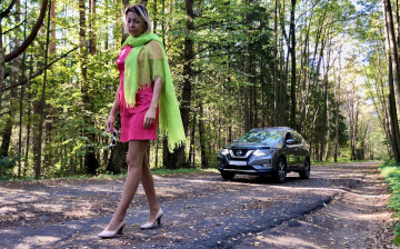 Картинка автомобили -авто+с+девушками nissan x-trail