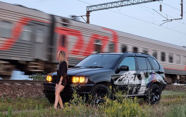 Обои картинки фото автомобили, -авто с девушками, bmw, x5