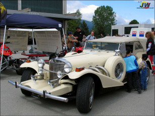 Картинка автомобили excalibur