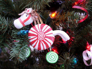 Картинка праздничные украшения