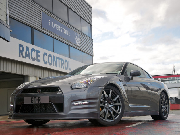 Обои картинки фото автомобили, nissan, datsun