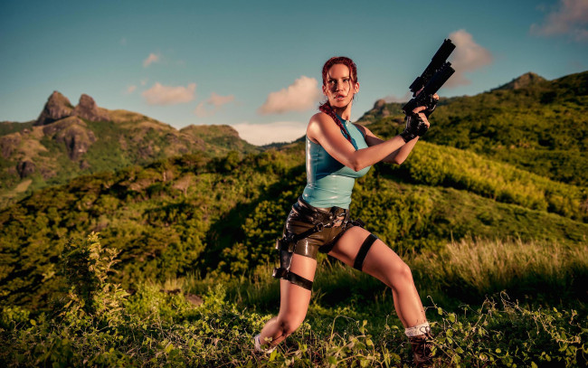 Обои картинки фото Bianca Beauchamp, lara, croft, девушки
