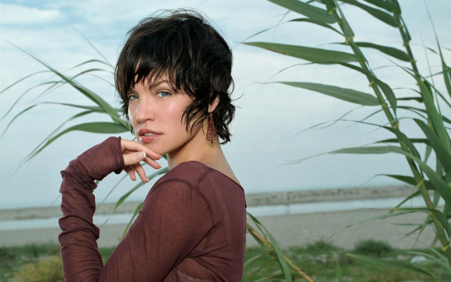 Обои картинки фото Ashley Scott, девушки, , , серьги