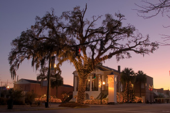 Картинка города -+католические+соборы +костелы +аббатства дома дорога сумерки костел сша южная каролина