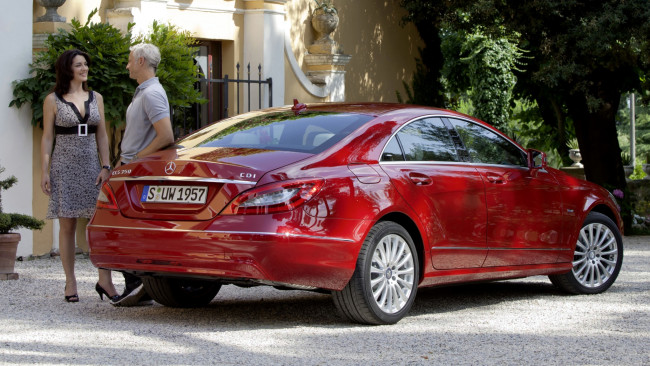 Обои картинки фото mercedes cls, автомобили, mercedes-benz, легковые, подразделение, daimler, ag, германия, грузовики, автобусы, двигатели