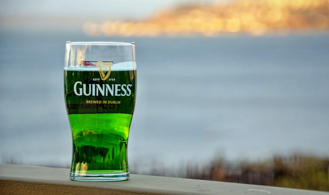 Обои картинки фото бренды, guinness, бренд, пиво, бокал