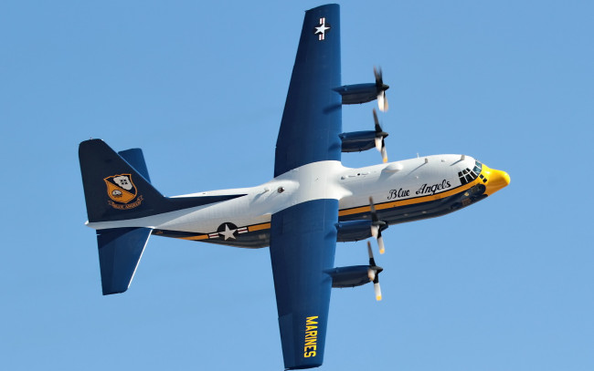 Обои картинки фото авиация, военно-транспортные самолёты, полёт