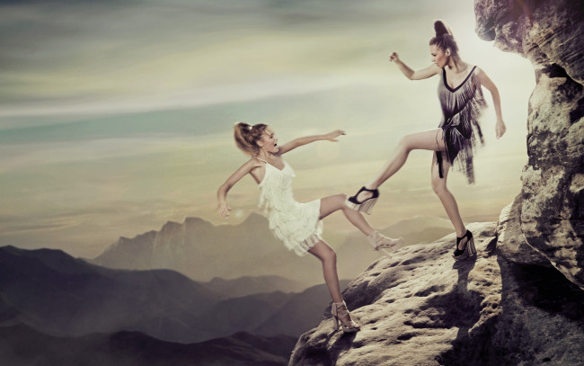 Обои картинки фото девушки, -unsort , креатив, скала, драка