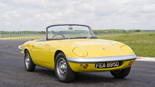 Обои картинки фото lotus elan sprint 1973, автомобили, lotus, sprint, жёлтый, 1973, elan