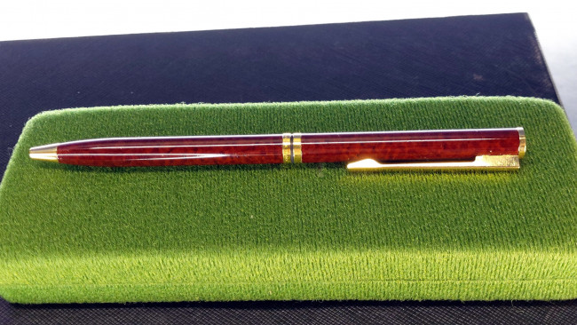 Обои картинки фото разное, канцелярия,  книги, ручка