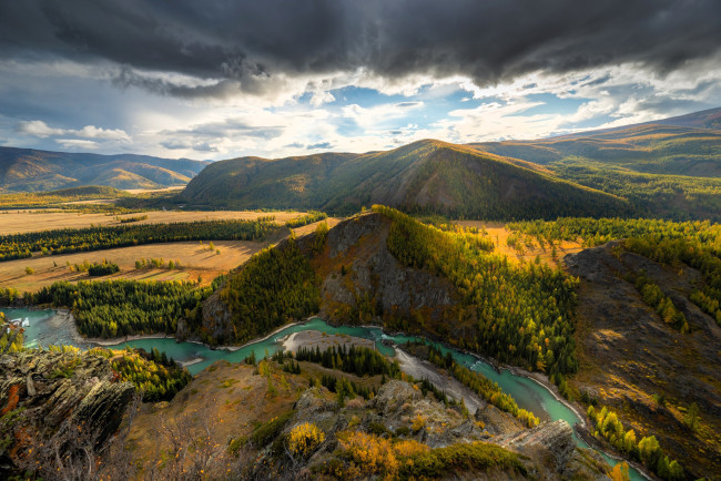 Обои картинки фото природа, реки, озера, небо, тучи, горы, долины, леса, деревья, река
