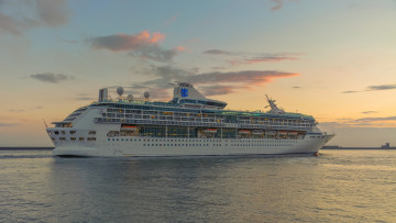 обоя legend of the seas, корабли, лайнеры, лайнер, круиз