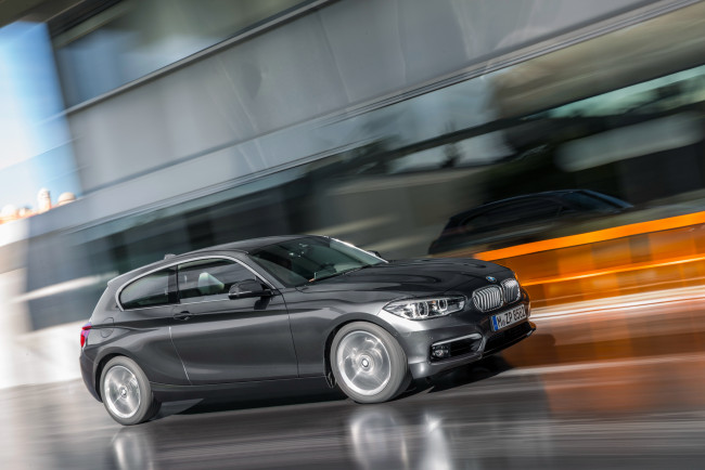 Обои картинки фото автомобили, bmw, urban, 120d, темный, 2015г, f21, 3-door, line
