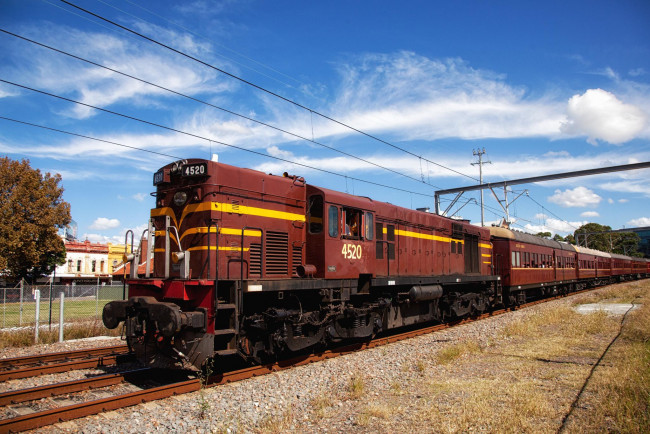 Обои картинки фото техника, поезда, состав, локомотив, дорога, железная