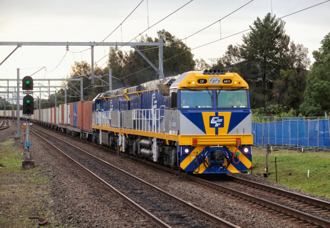 Обои картинки фото техника, поезда, дорога, железная, состав, локомотив