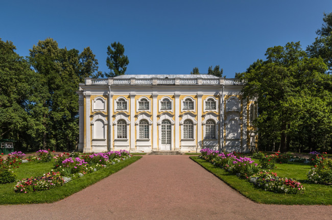Обои картинки фото ломоносов, города, санкт-петербург,  петергоф , россия, ораниенбаум, дворец, санкт-, петербург