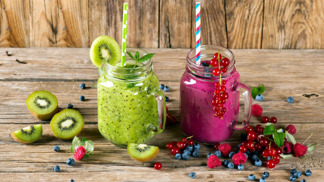 Обои картинки фото еда, напитки, мята, смородина, смузи, малина