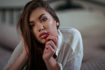 Картинка девушки -unsort+ лица +портреты красотка брюнетка флирт причёска макияж взгляд поза модель девушка lea+komesarovic