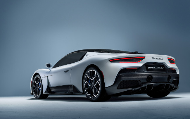 Обои картинки фото 2021 maserati mc20, автомобили, maserati, 2021, mc20, вид, сзади, экстерьер, белый, спортивное, купе, суперкар, мазерати