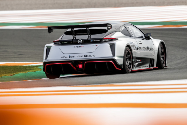 Обои картинки фото автомобили, nissan, datsun