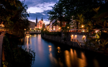 Картинка franciscan+church+of+the+annunciation ljubljana slovenia города -+столицы+государств franciscan church of the annunciation
