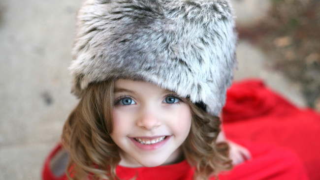 Обои картинки фото разное, дети, девочка, лицо, шапка