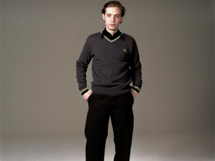 Картинка aaron stanford мужчины