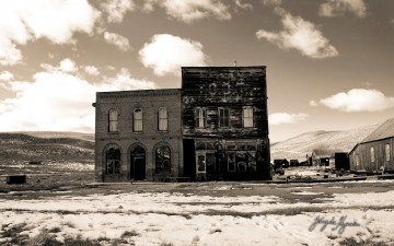 Картинка разное развалины руины металлолом дом облака