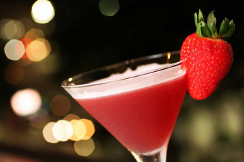 Картинка еда напитки коктейль клубника бокал