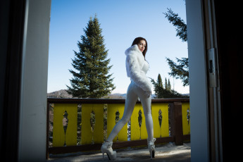 Картинка девушки ariane+saint-amour ariane saint-amour