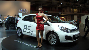 Картинка автомобили авто+с+девушками девушка выставка автомобиль