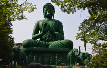 Картинка toganji+temple +nagoya +japan города -+памятники +скульптуры +арт-объекты слоны люди олень