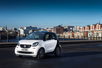 Картинка автомобили smart fortwo 2015г c453 uk-spec coupе prime