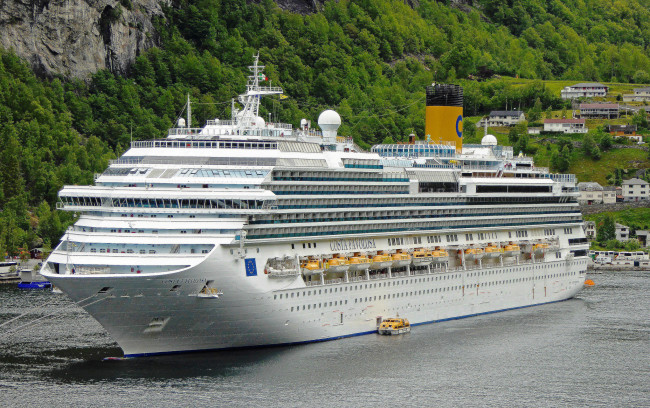 Обои картинки фото costa favolosa, корабли, лайнеры, круиз, лайнер