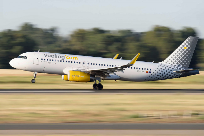 Обои картинки фото авиация, пассажирские самолёты, авиалайнер