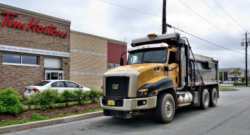 Картинка автомобили cat+trucks грузовик