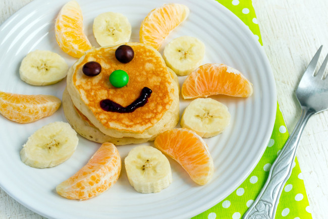 Обои картинки фото еда, блины,  оладьи, оладьи, банан, апельсин, десерт