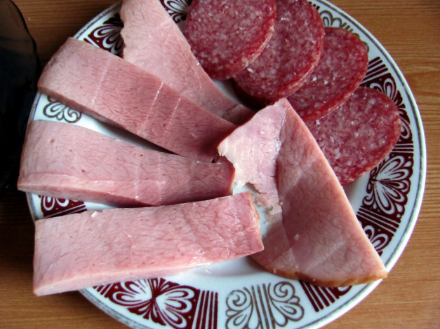 Обои картинки фото еда, колбасные изделия, колбаса