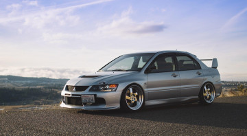 Картинка автомобили mitsubishi lancer evolution серебристый панорама