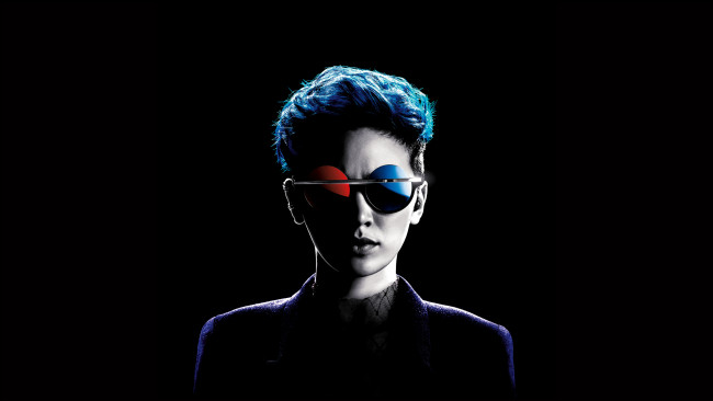 Обои картинки фото the matrix resurrections ,  2021 , кино фильмы, the matrix,  resurrections, jessica, henwick, матрица, воскрешение, author, oreskis, фантастика, боевик, bugs