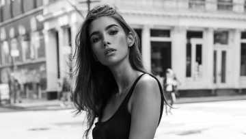 Картинка девушки -+черно-белые синди мелло модель девушка jimmy choo avenue bag 2023 черно белое фотосессия знаменитость cindy mello