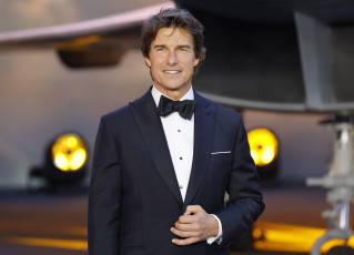 Картинка мужчины tom+cruise актер костюм