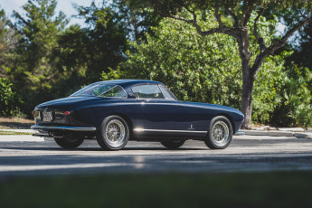 Картинка автомобили ferrari