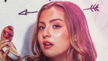 Картинка mean+girls+ +2024+ кино+фильмы mean+girls пoстeр дрянныe дeвчoнки мюзикл комедия bebe wood gretchen wieners