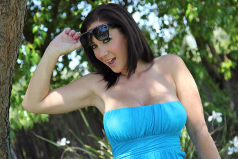 Картинка Jayden+Jaymes james девушки  улыбка очки