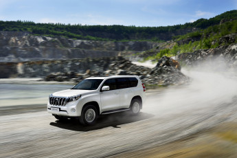 Картинка автомобили toyota prado