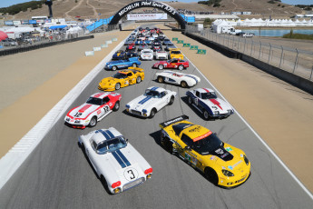 Картинка автомобили выставки+и+уличные+фото corvette