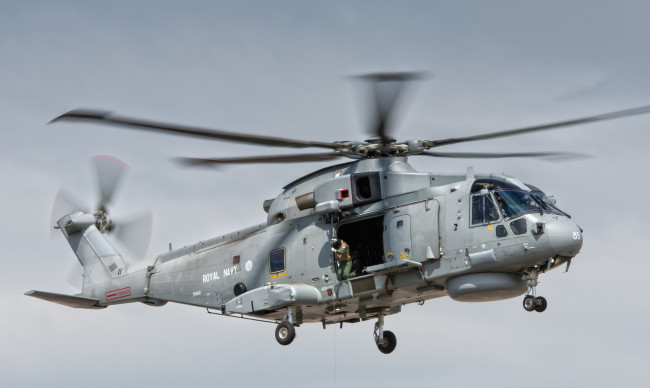Обои картинки фото agustawestland eh101 merlin, авиация, вертолёты, вертушка