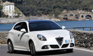 Картинка автомобили alfa+romeo белый набережная