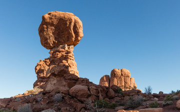 Картинка balanced+rock arches+np utah природа горы balanced rock arches np